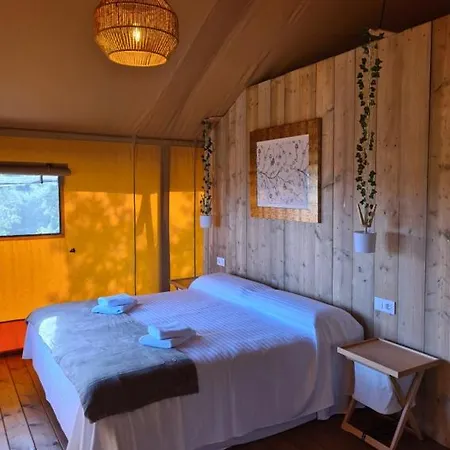 Glamping Vall De Codo Terrades Zewnętrze zdjęcie